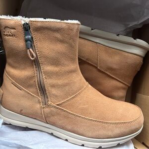 Sorel explorer Tan Suede Fleece-Lined Zip Ankle Boot size 9.5 womens